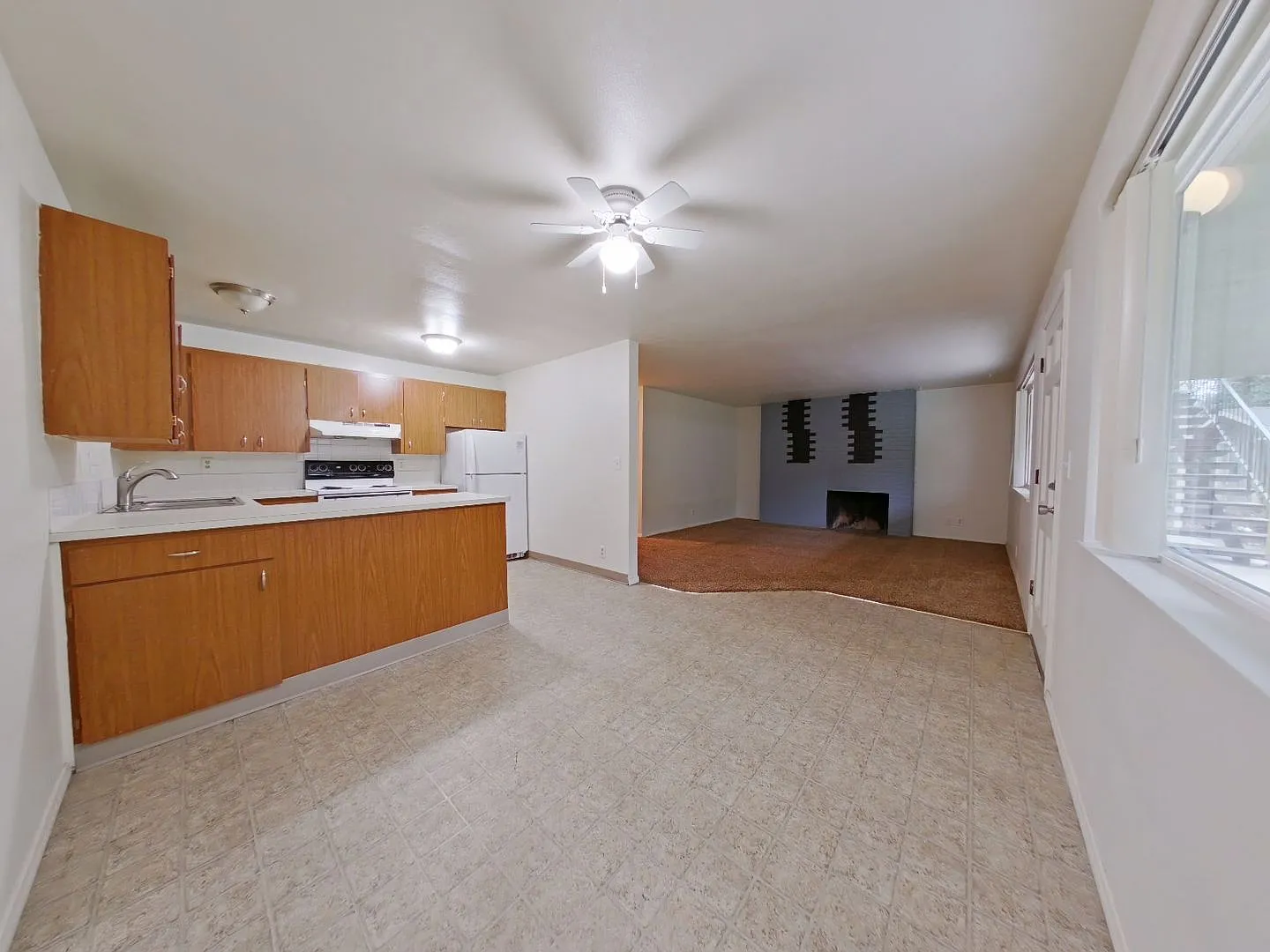 Frontier Terrace — Photo 3