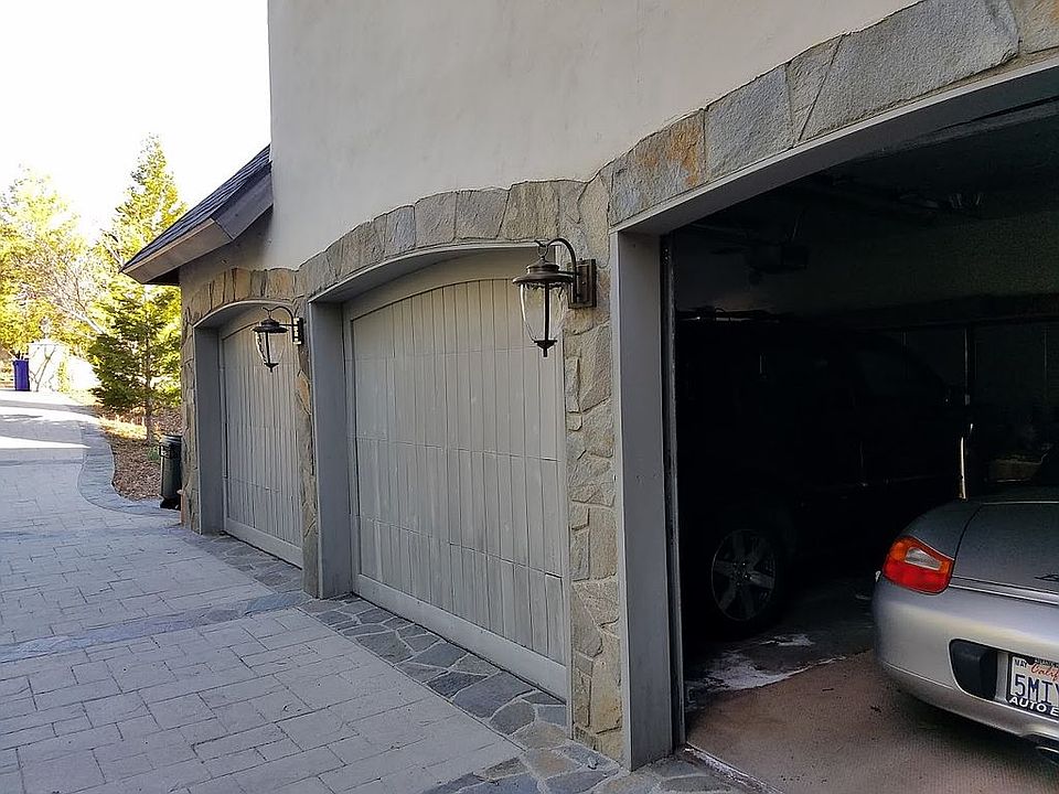 Three car garage
