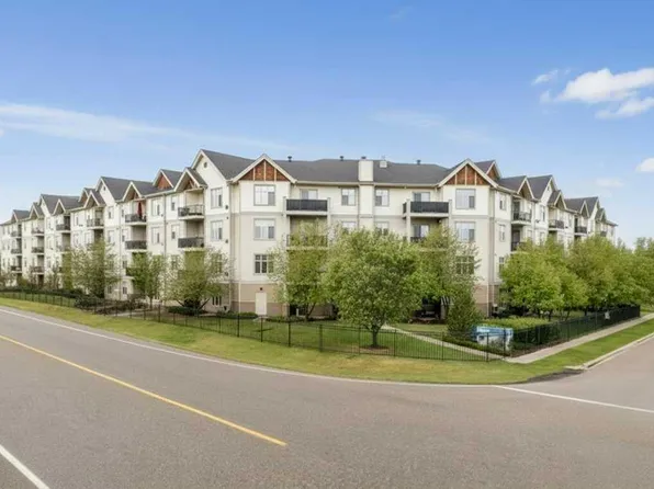 100 S Lakeway Blvd #107, Sylvan Lake, AB T4S 0A4