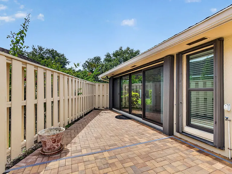 11354 Briarwood Pl — Photo 36