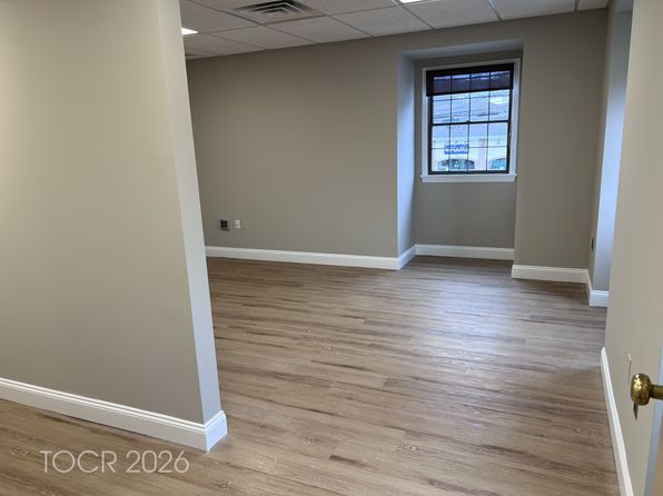 555 Goffle Rd Suite 204