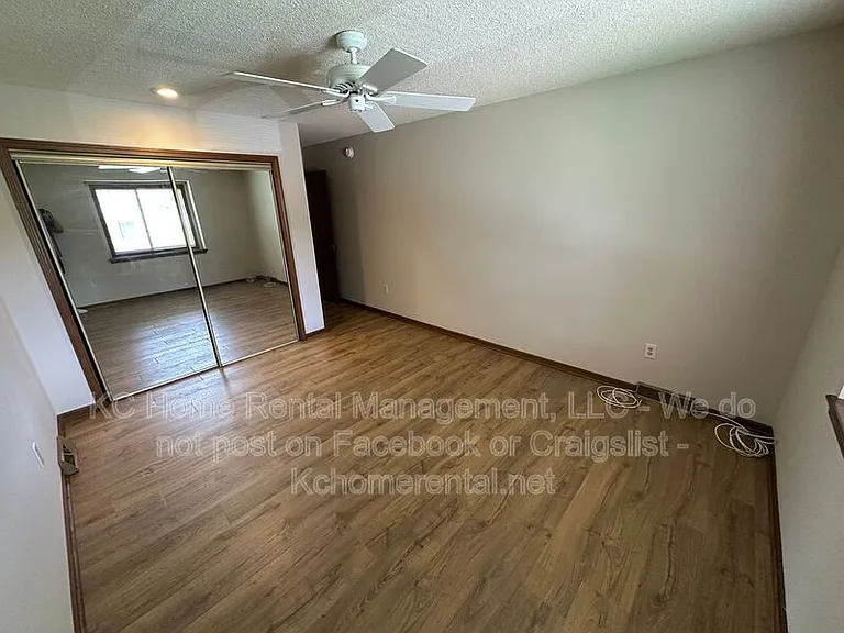 6251 Rene St — Photo 29