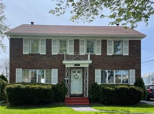 113 Fairhaven Dr, Cheektowaga, NY 14225