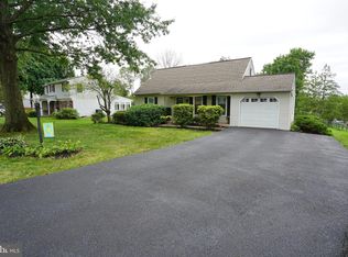 419 Brookside Dr, Perkasie, PA 18944