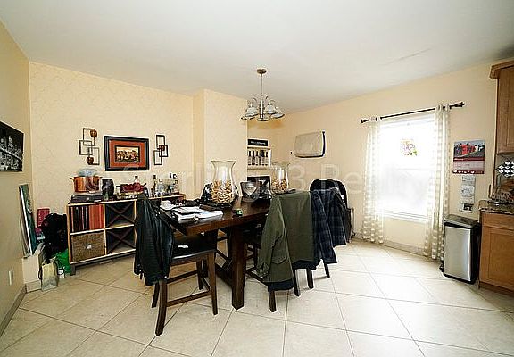 2nd image of 3001 Astoria Blvd #2