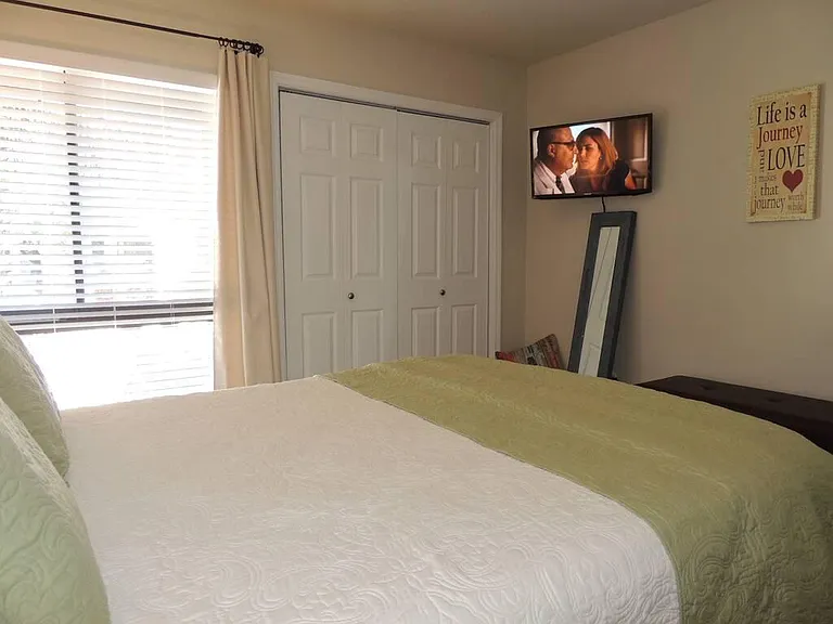 11 Tanglewood Dr #13 — Photo 10