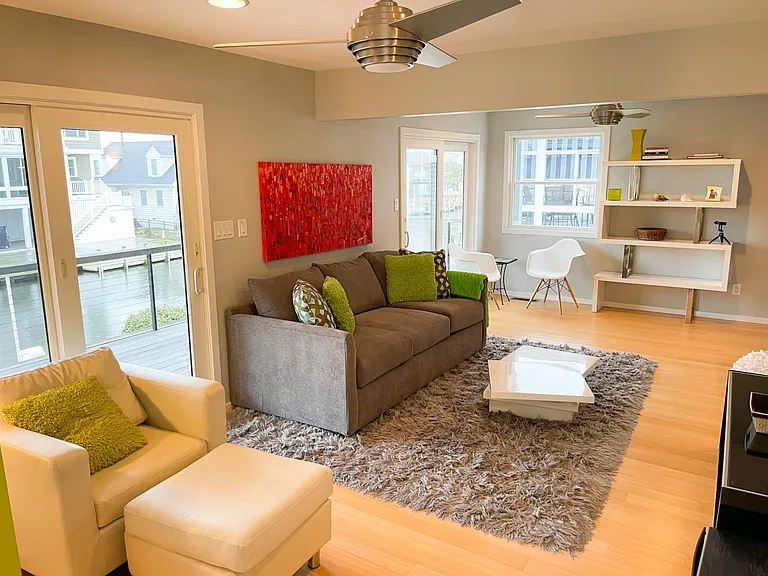 136 Henlopen Dr — Photo 29