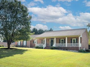 304 Rackley Ln, Easley, SC 29642