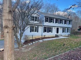 26 Columbia Dr, New Fairfield, CT 06812