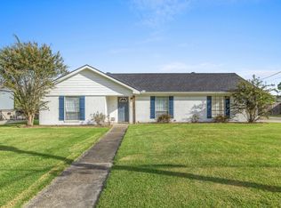 1102 Bernadette Dr, Sulphur, LA 70663
