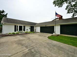 7508 Fort Sumter Ct, Louisville, KY 40214