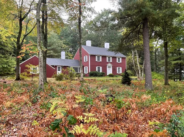 12 Checkerberry Ln, Chelmsford, MA 01824