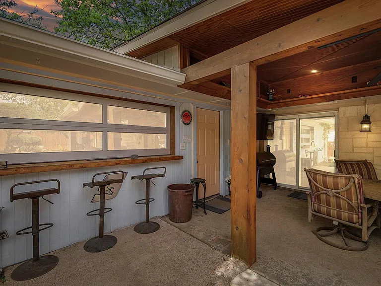 568 Sellmeyer Ln — Photo 36