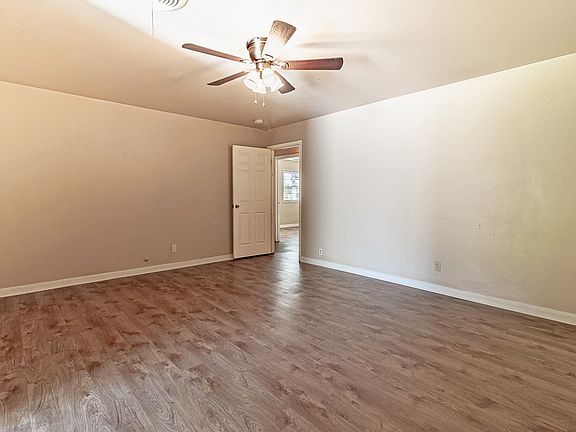 2nd image of 808 N 10th St