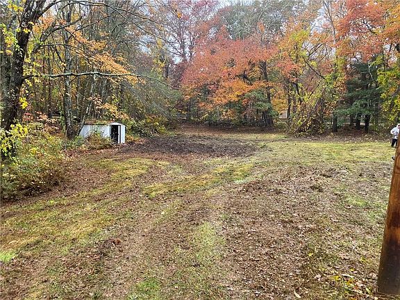 5th image of 213 Hallville Rd