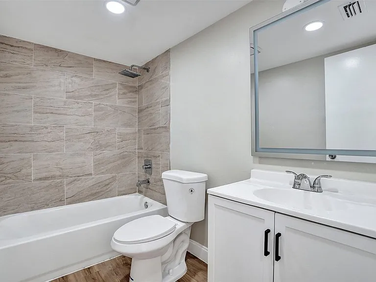 4872 NW 95th Ave — Photo 20