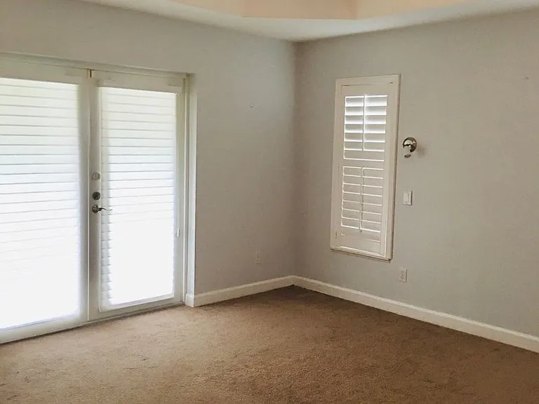 310 Shady Ln — Photo 35