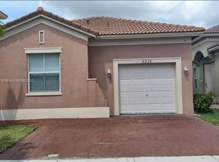 2210 NE 37th Rd, Homestead, FL 33033