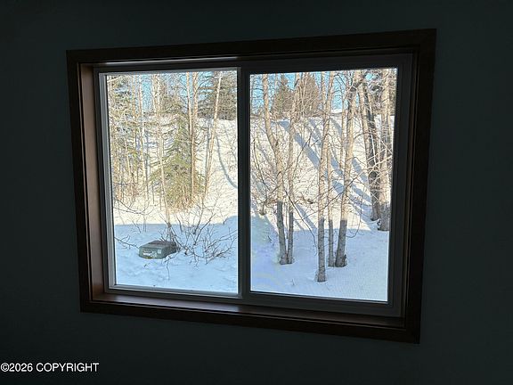 4th image of 1755 Eastridge Dr