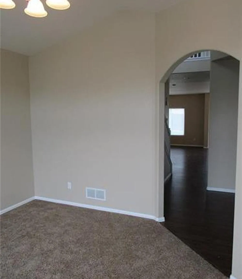 5 bed, 3.5 bath, 3123 sqft, $2,650 — Photo 3