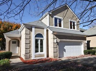 2760 Western Ave, Highland Park, IL