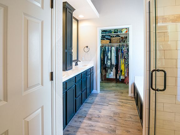 Holbein- Primary BAthroom_07192022