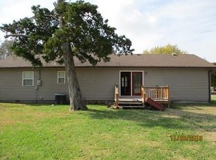 0624 N 6th St, Fredonia, KS 66736