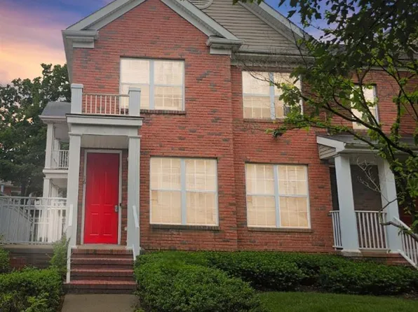 16 Park Sq, Metuchen, NJ 08840