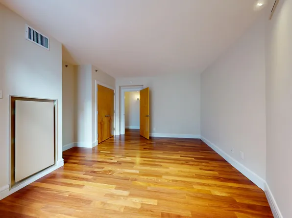 346 Coney Is Avenue image 17 of 25