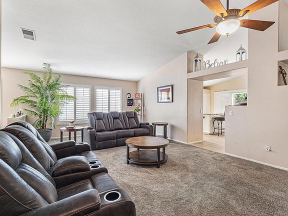 5th image of 82420 Gregory Ct