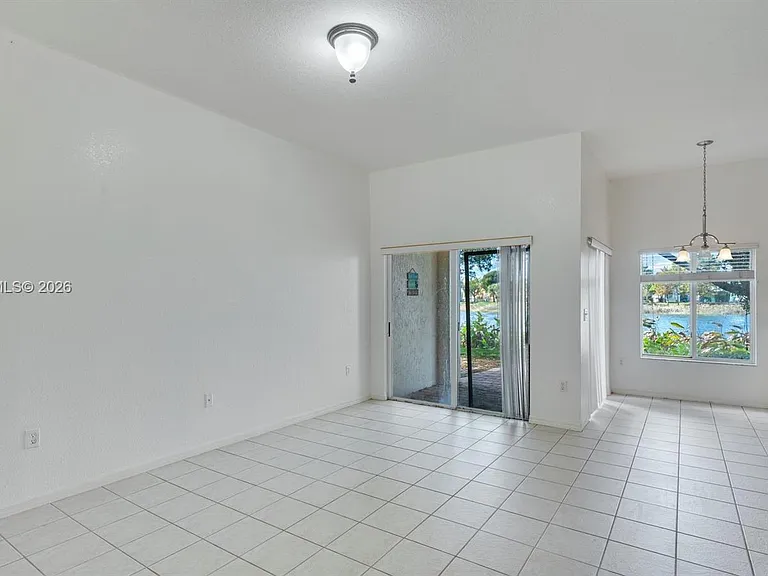 1916 SE 23rd Ave #1916 — Photo 21