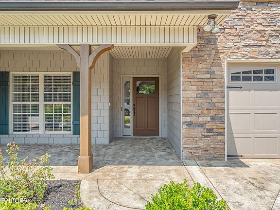 2nd image of 1703 Cottage Wood Way