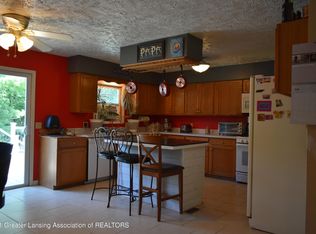 5975 Drumheller Rd, Bath, MI 48808