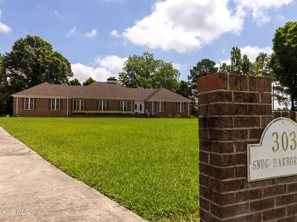 303 Snug Harbor Road, Hertford, NC 27944