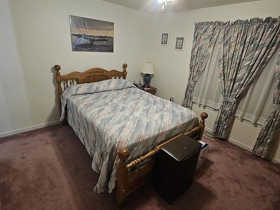 3rd image of 33 Trellis Dr