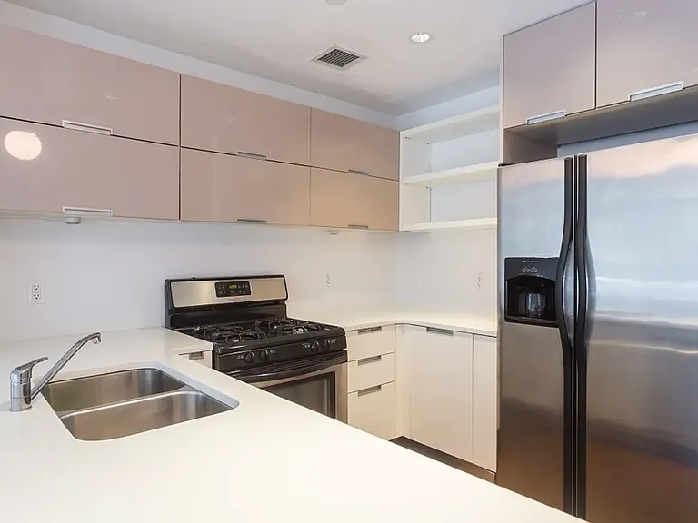 160 E 117th St #1B — Photo 1