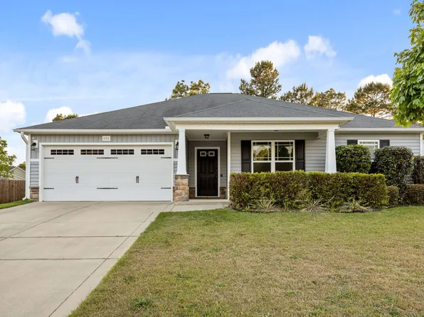 111 Angel Oak Dr, Bunnlevel, NC 28323