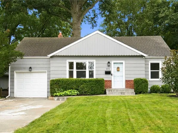 2001 W 73rd St, Prairie Village, KS 66208