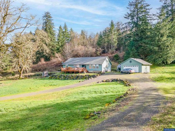 39042 Mount Hope Dr, Lebanon, OR 97355