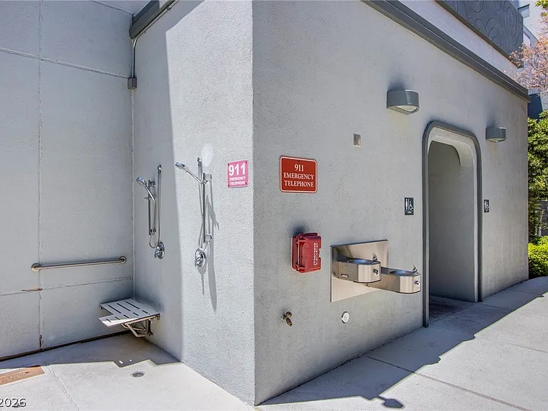 360 E Desert Inn Rd #1008 — Photo 62