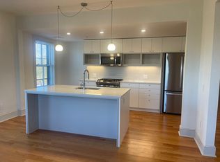 31 Parade St APT 402, Providence, RI 02909