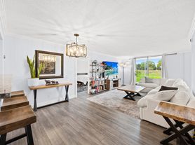 5301 NW 2nd Ave, Boca Raton, FL