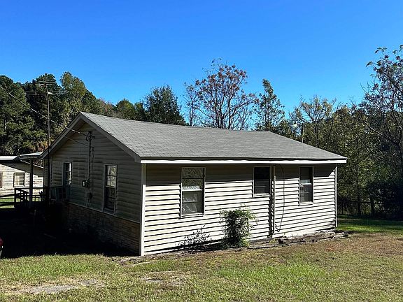 3rd image of 510-511 Holloman Ln