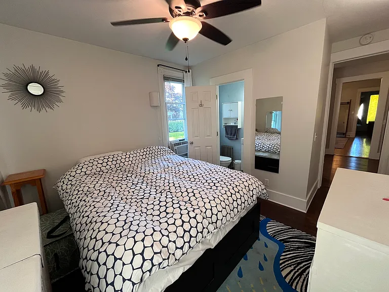519 Coit Ave NE #2 — Photo 5