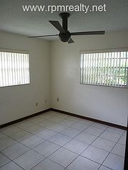 5th image of 1733 Marcia Dr