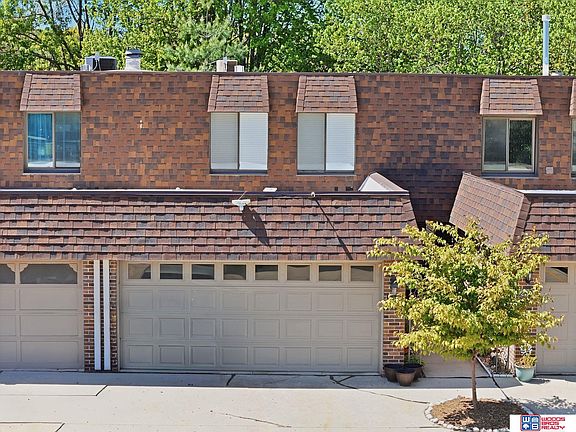 2nd image of 2827 Ponca St