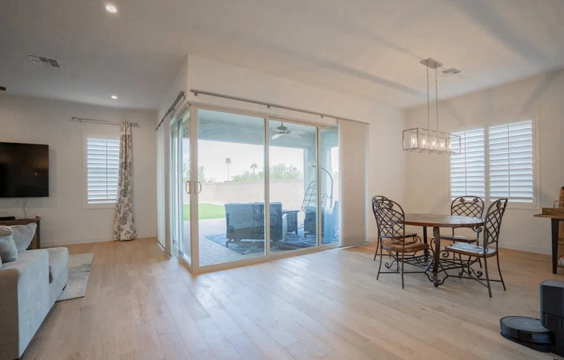 3418 E Valencia Dr — Photo 3