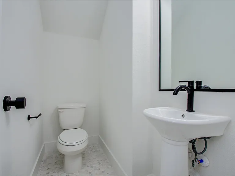 3206 Live Oak St — Photo 12