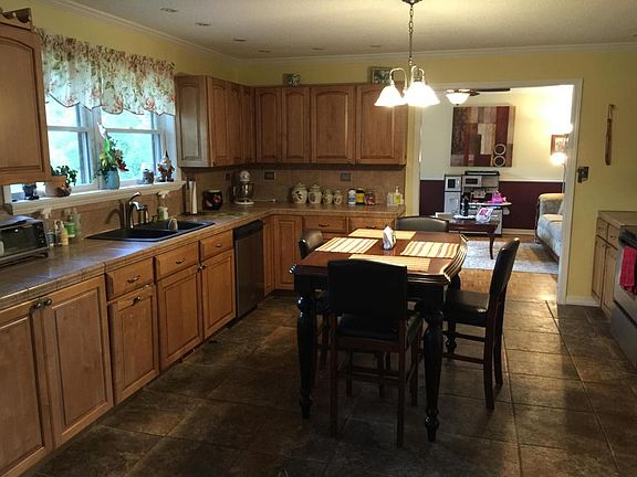 2nd image of 1413 Shalimar Cir