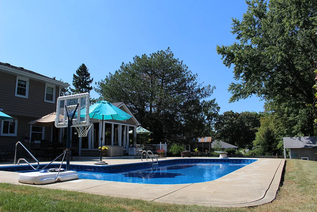 Property photo 4